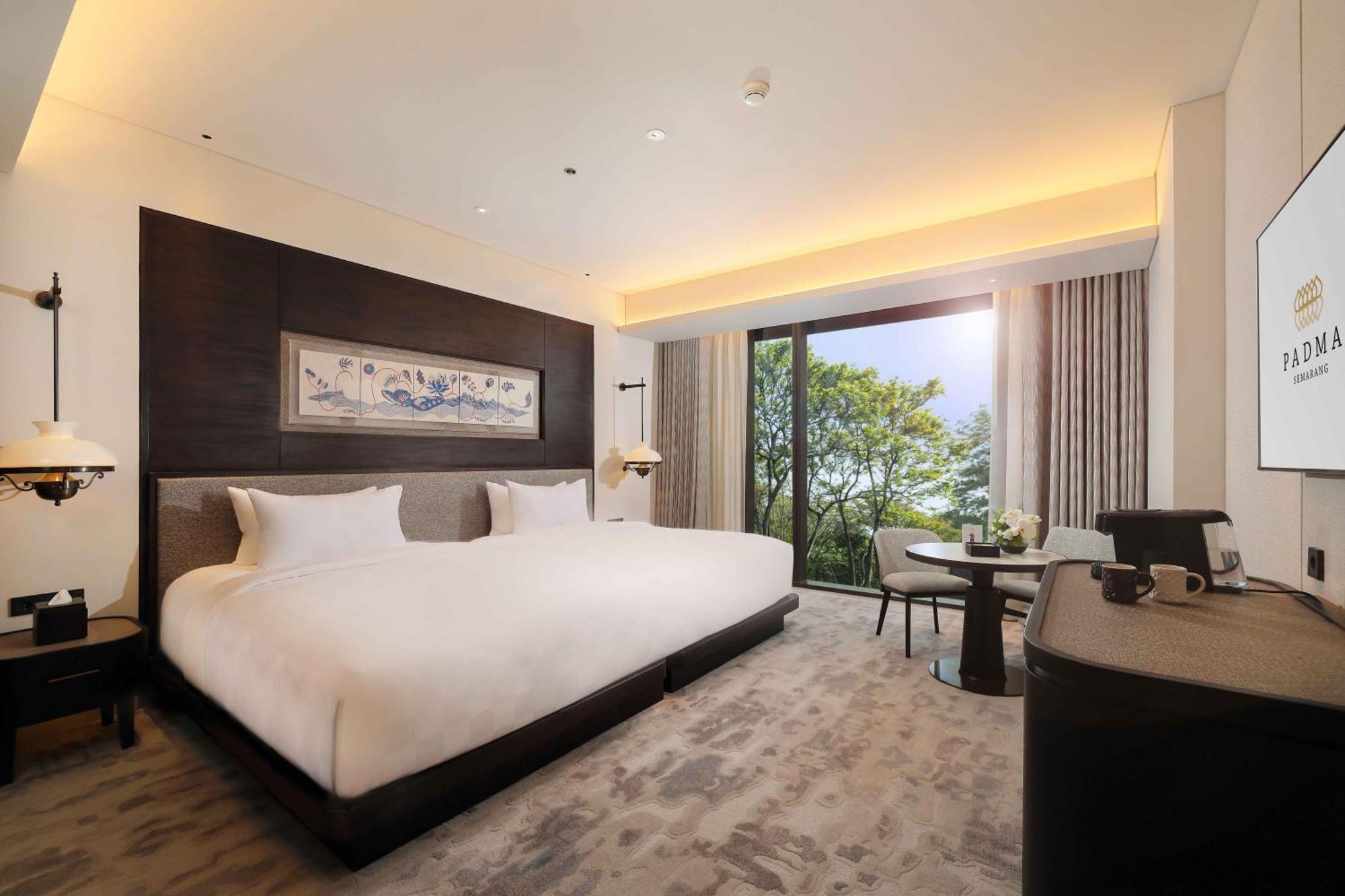 Padma Hotel Semarang Ngoại thất bức ảnh